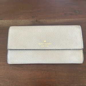 KATE SPADE ~ southport avenue pebbled leather ~ Warm beige